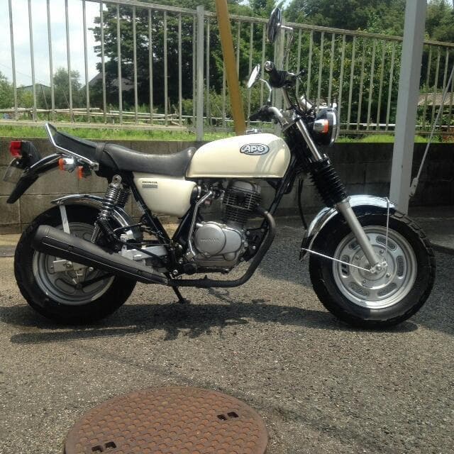 新品　エイプ50　100 ツインサスアダプター 塗装無し　ＫＢＣ製 Ｗサス