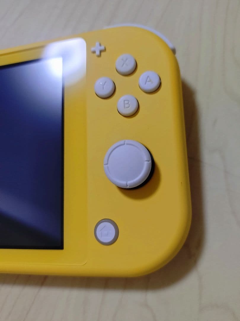 【中古品】Nintendo Switch Lite イエロー 本体