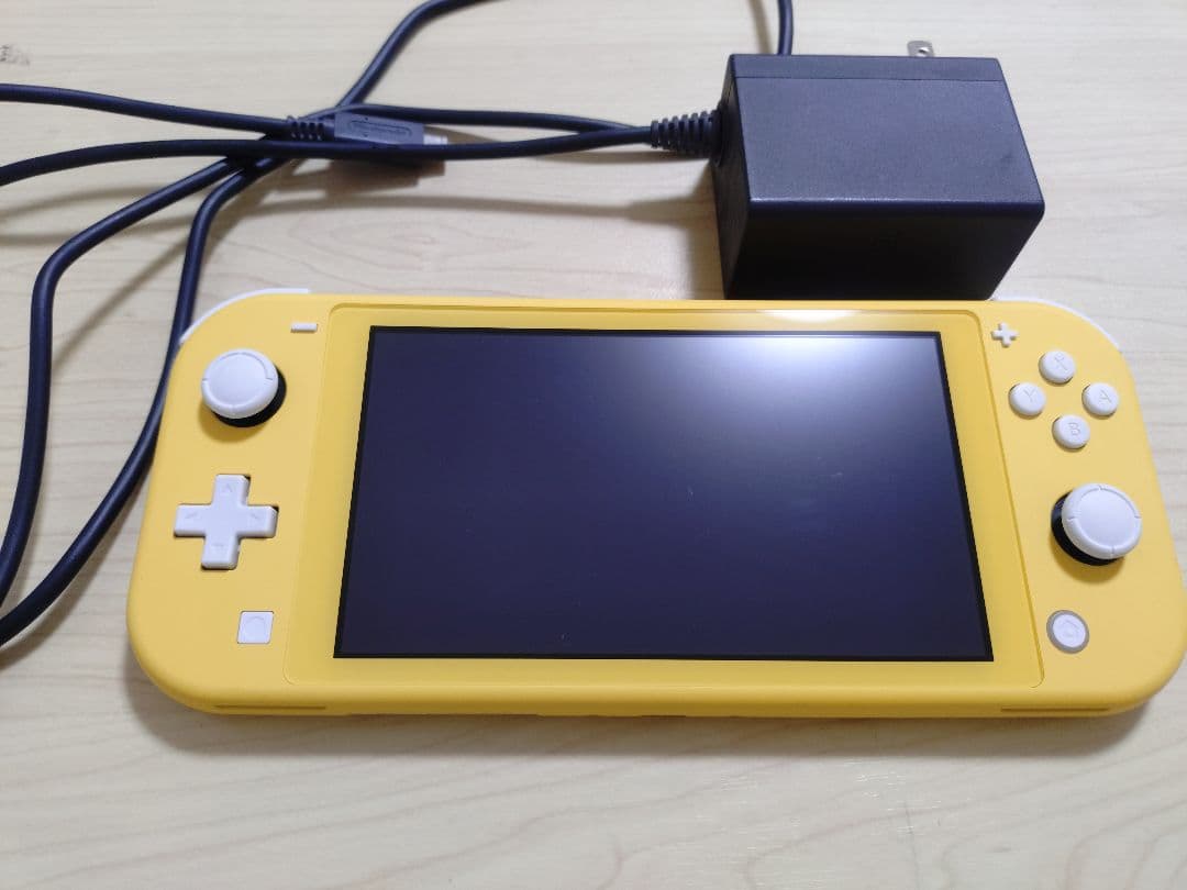 【中古品】Nintendo Switch Lite イエロー 本体