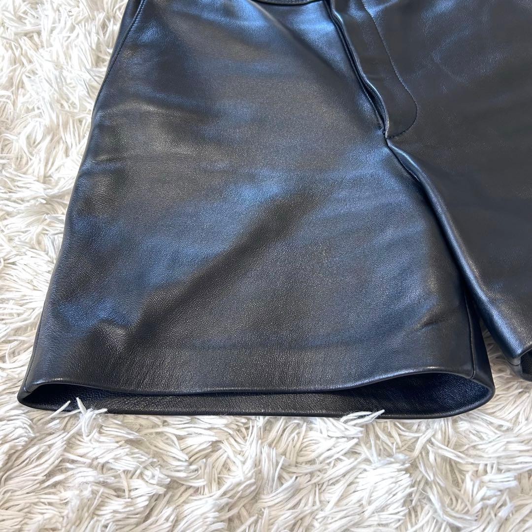 H BEAUTY & YOUTH シープレザー ショートパンツ ブラック