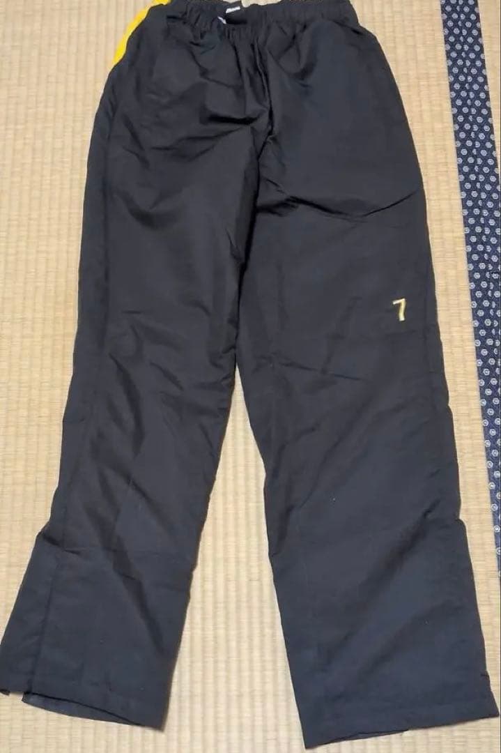 ミズノ　神戸弘陵サッカー部　ウインドブレーカー　Mサイズ上下セット