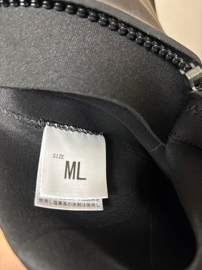 FELLOW ウェットスーツ ブラック/ターコイズ　タッパーとロングジョン2点