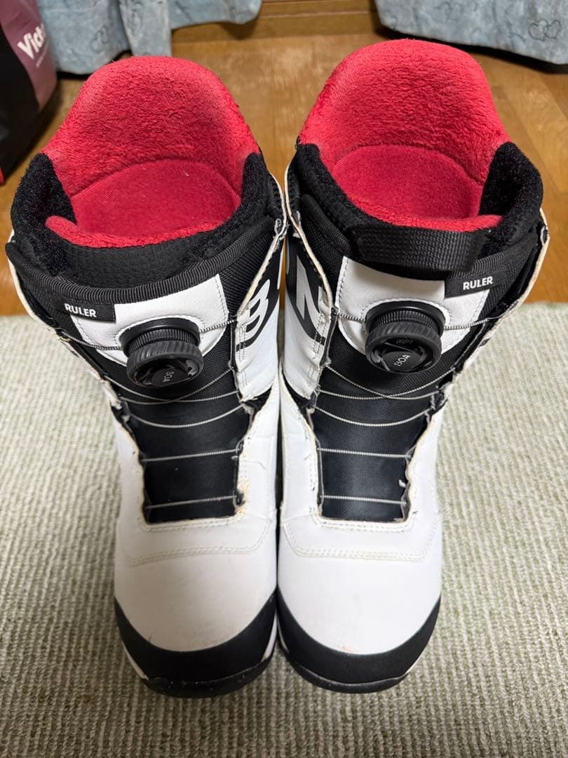 Burtonスノーボードシューズ 男子用