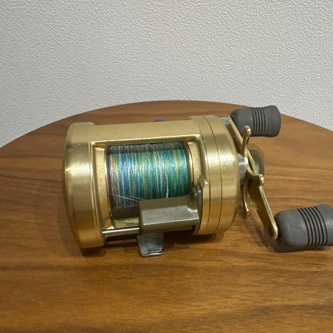 CALCUTTA 400 リール 鍛造アルミニウム