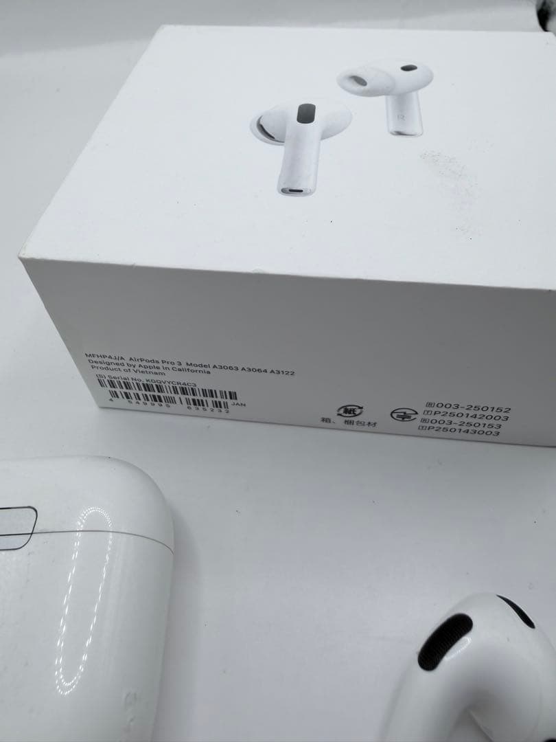 あ*い様 AirPods Pro 3 本体 充電ケース付き