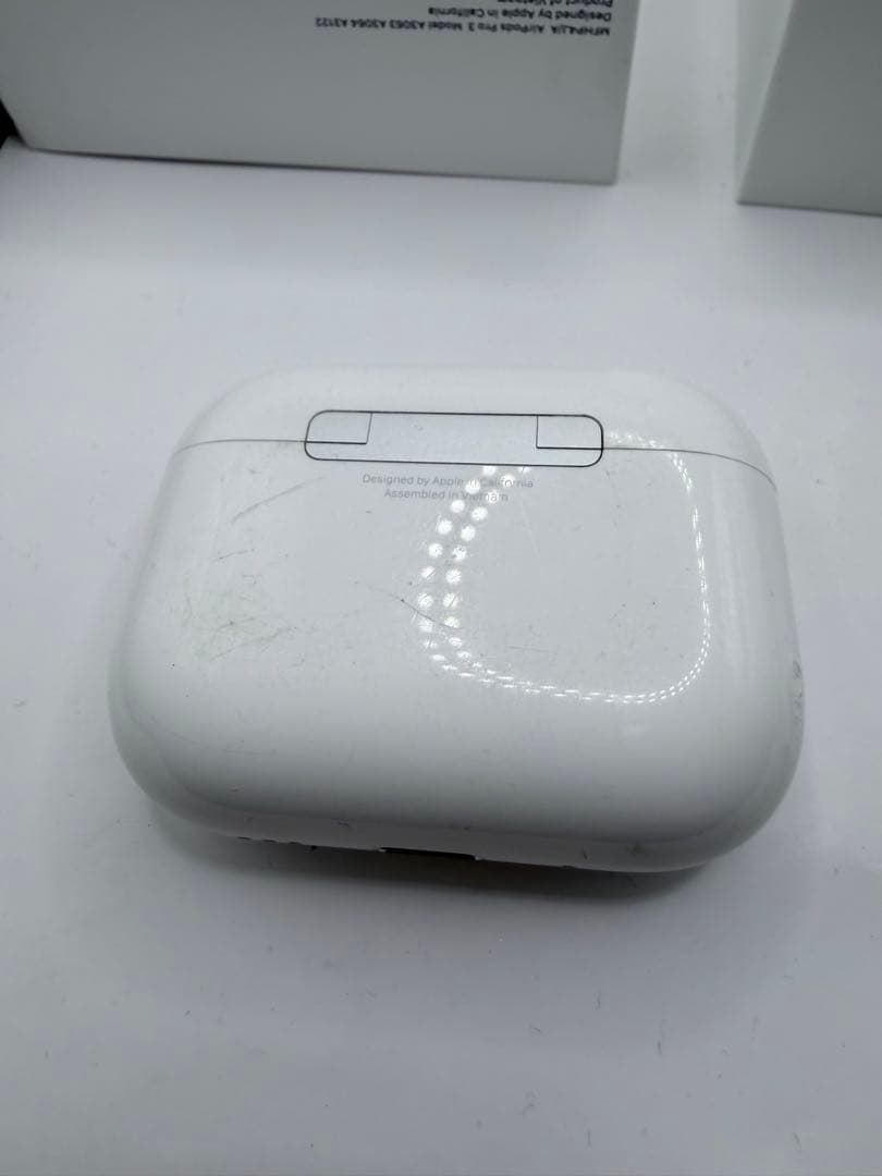 あ*い様 AirPods Pro 3 本体 充電ケース付き