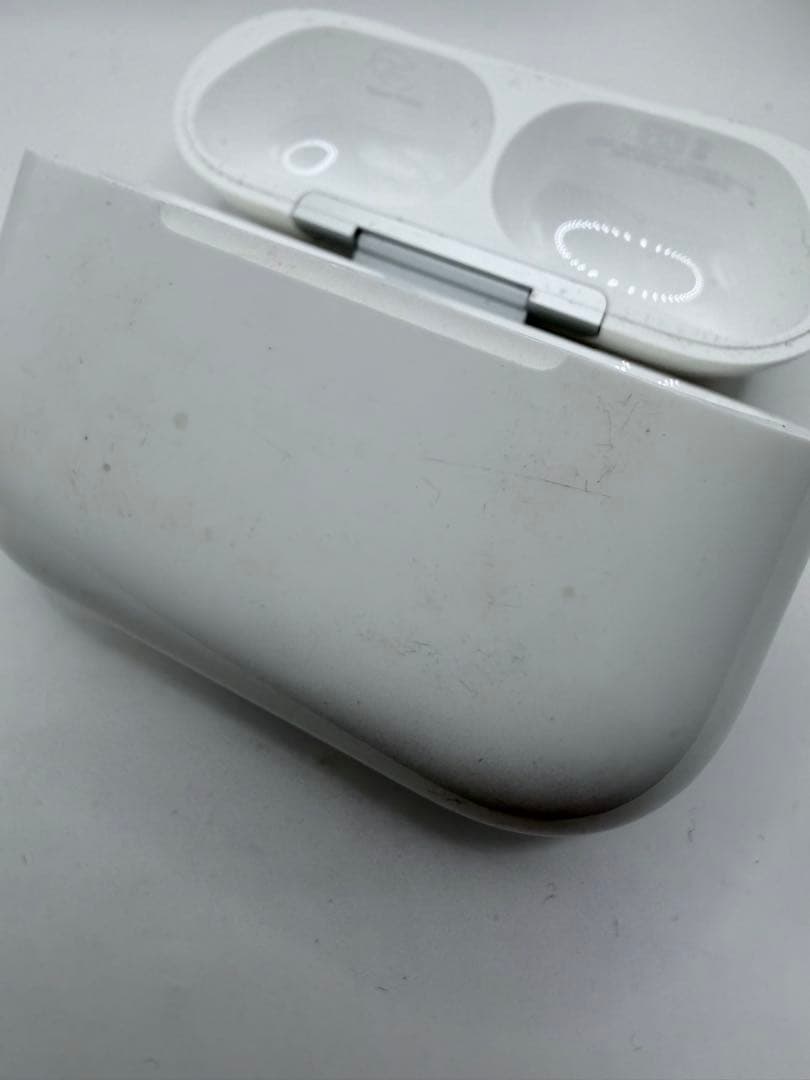 あ*い様 AirPods Pro 3 本体 充電ケース付き