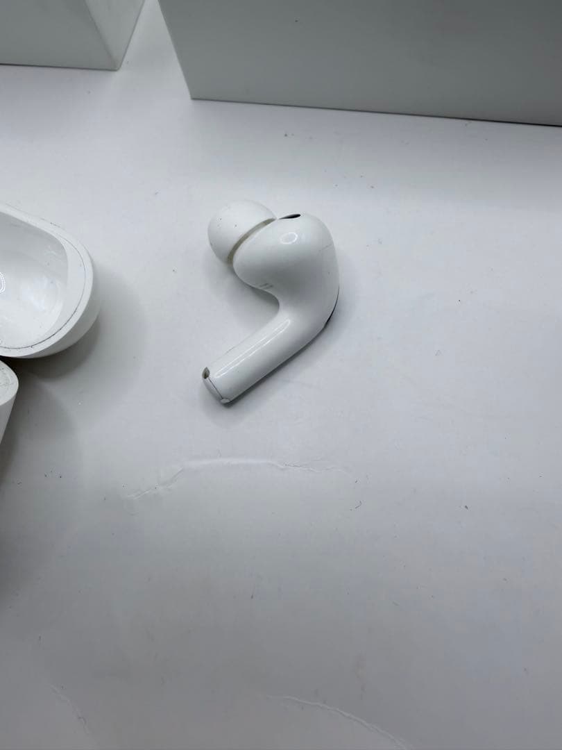 あ*い様 AirPods Pro 3 本体 充電ケース付き