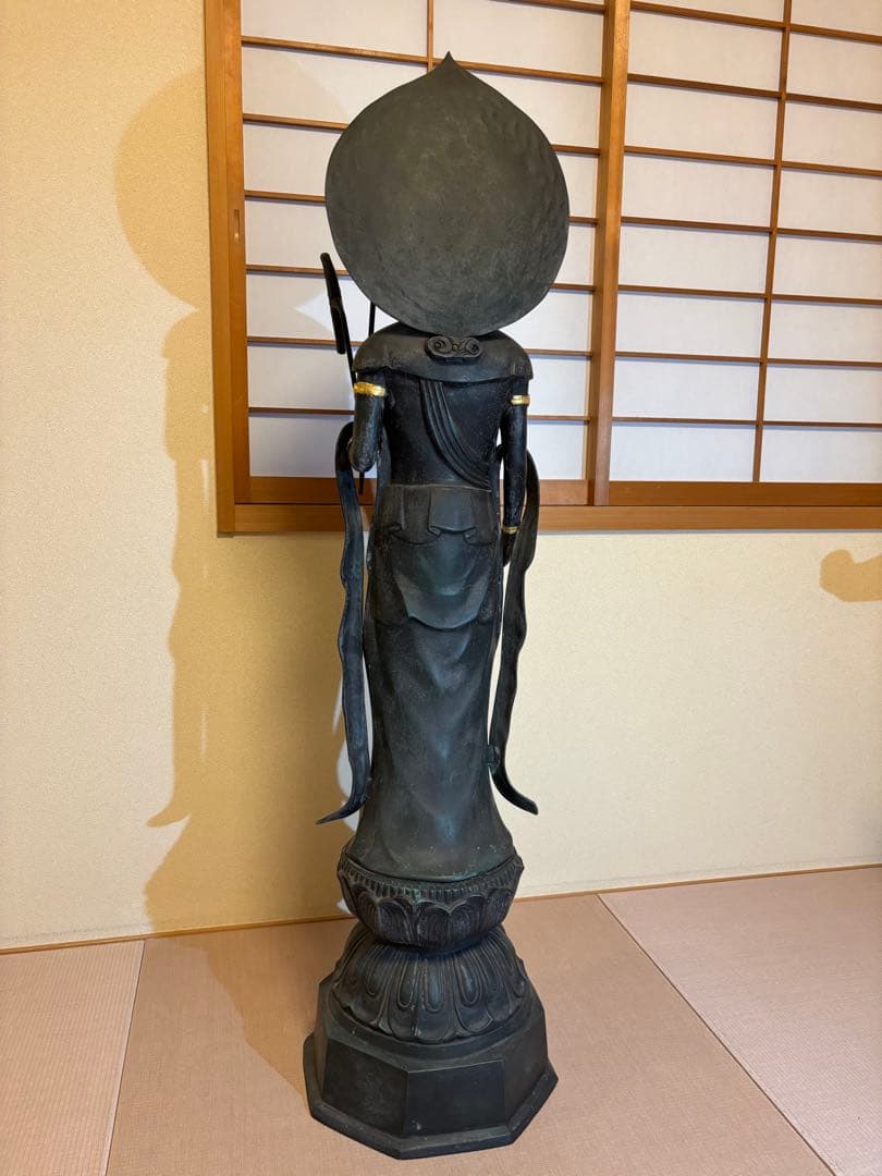 ブロンズ像　仏像