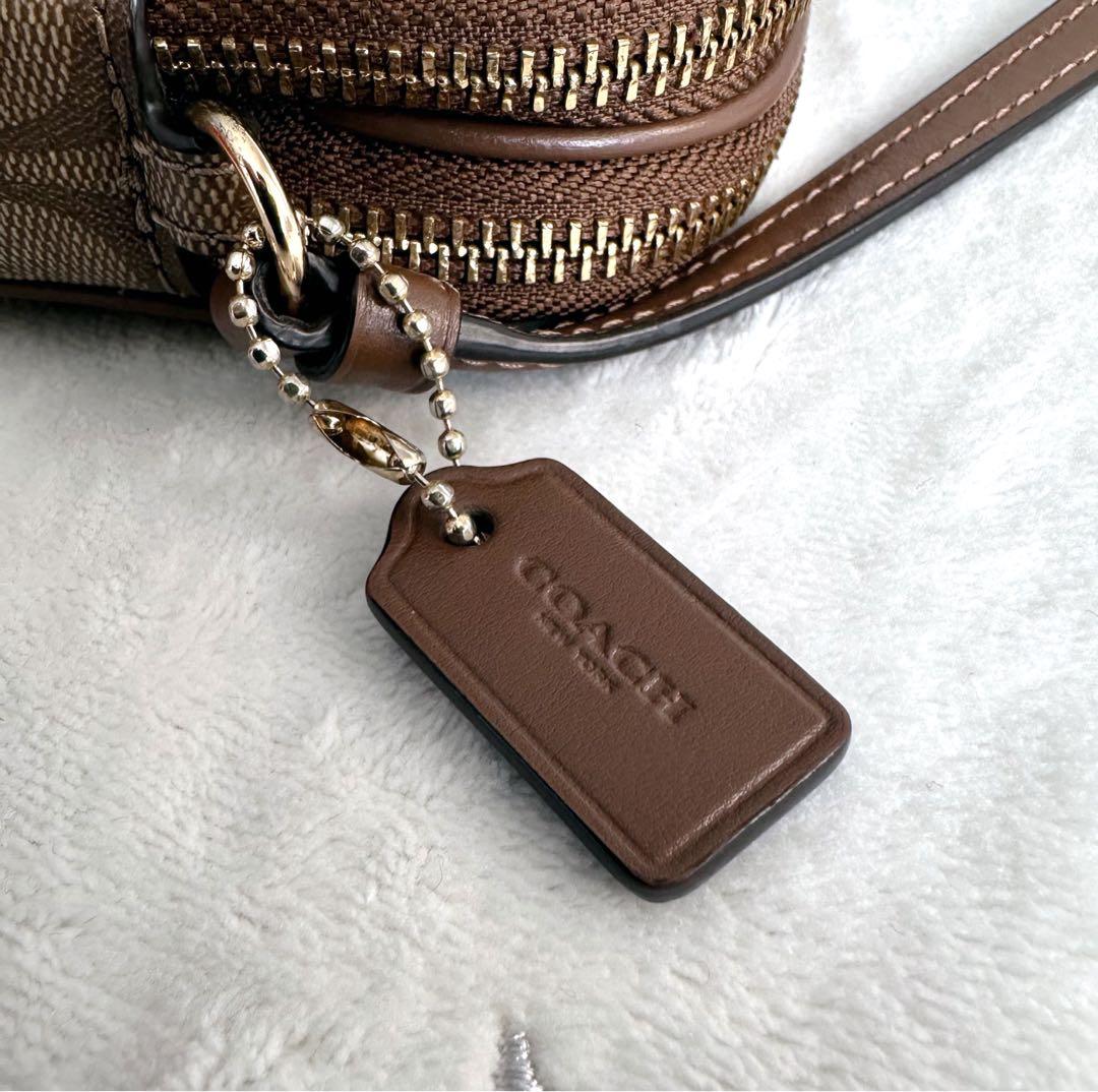 【あんこ】コーチ　ショルダーバッグ　カメラバッグ　シグネチャーWファスナー