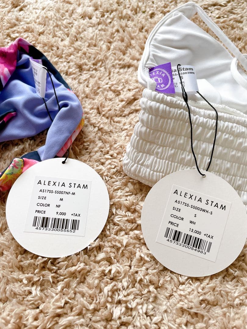 【未使用！タグ付き】ALEXIASTAM ビキニ 水着 セパレート 花柄　白