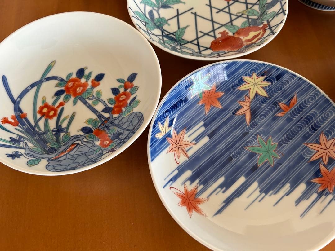 伊万里　色鍋島　花柄と竹模様の高台皿　9枚セット