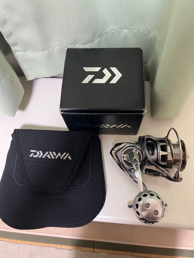 リール DAIWA 12EXIST 3012H