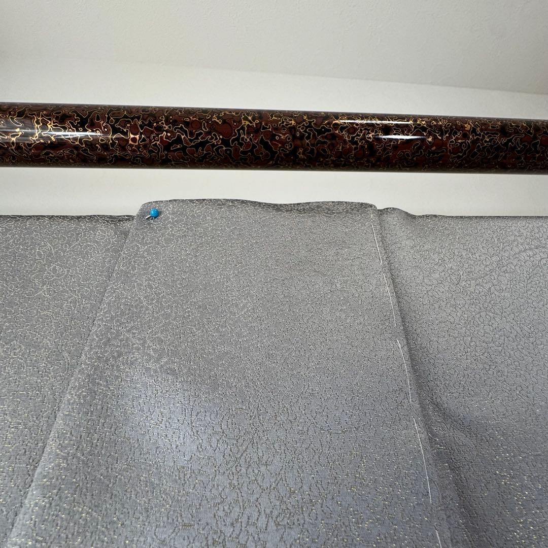 しつけ付　着物　正絹　袷　お召　色無地　163 久保田一竹工房　金通し　シルバー