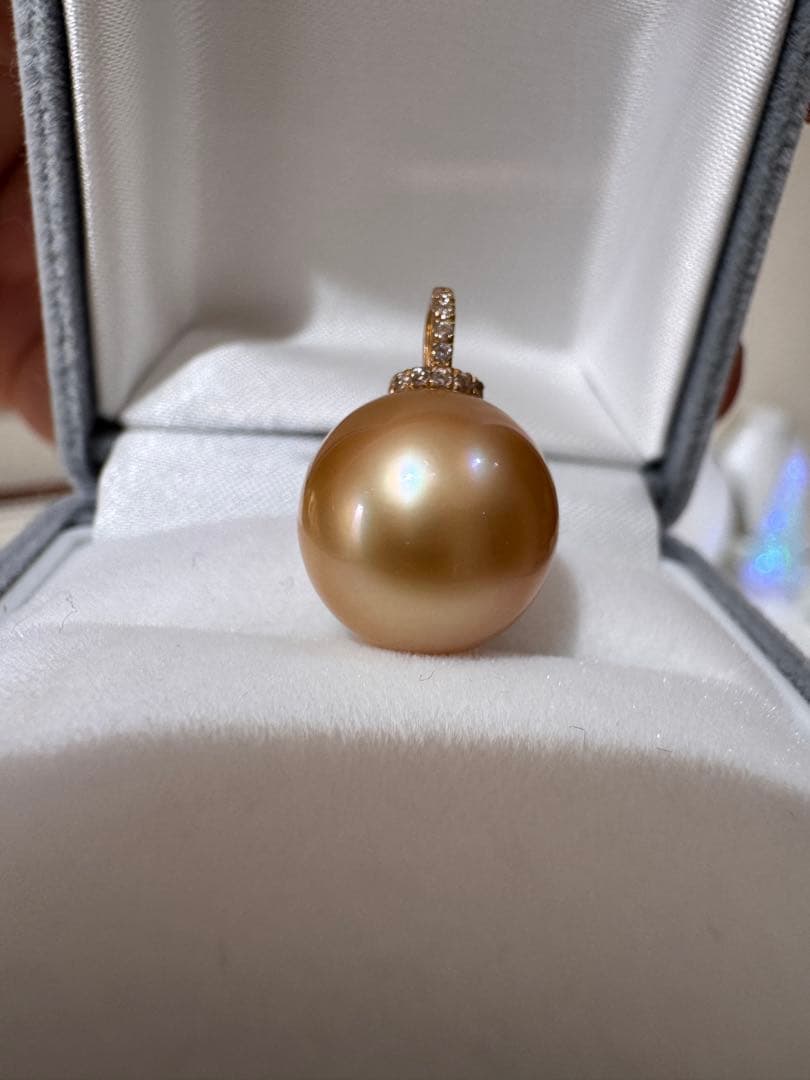 新品　18K 高品質南洋白蝶ゴールデンパールペンダント