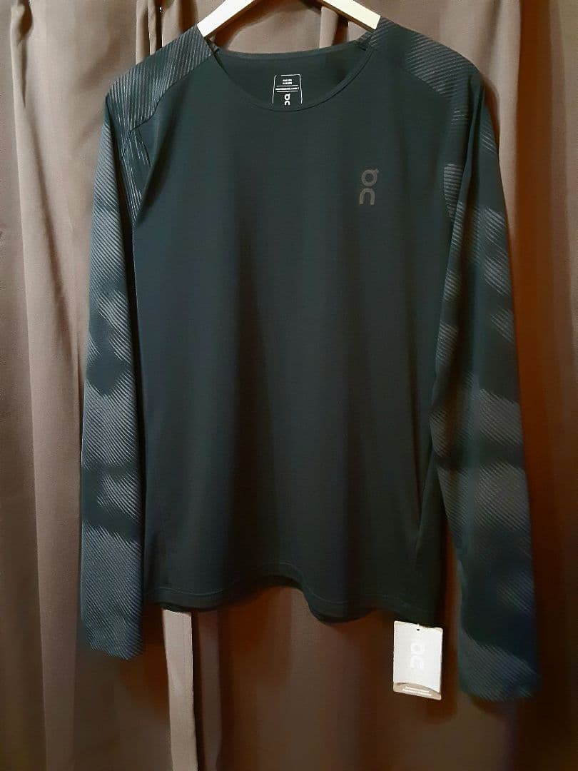 新品未使用 On オン Performance Long-T Lumos