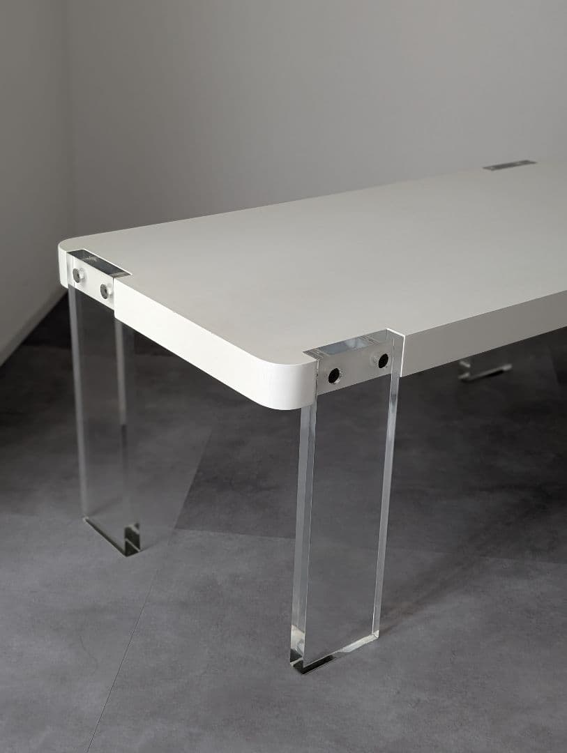USED/スペースエイジ Y2K アクリルレッグ センターテーブル モダン