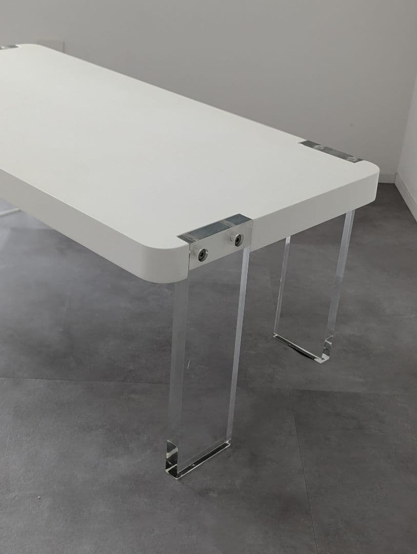 USED/スペースエイジ Y2K アクリルレッグ センターテーブル モダン