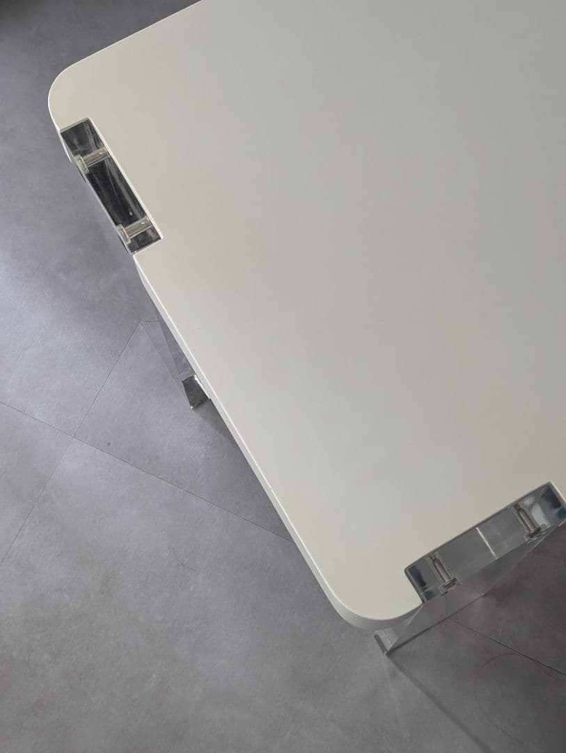 USED/スペースエイジ Y2K アクリルレッグ センターテーブル モダン