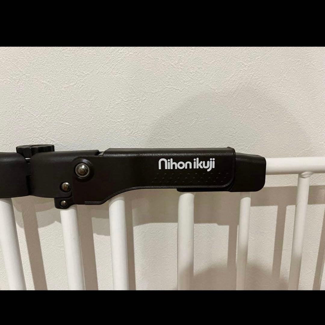 日本育児　ベビーゲート おくだけとおせんぼ スチールホワイト