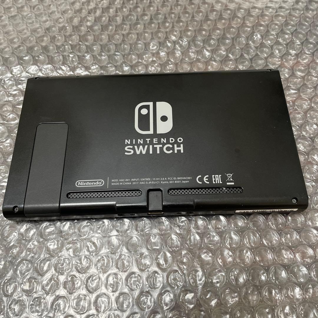 7 Nintendo Switch 本体　初期型