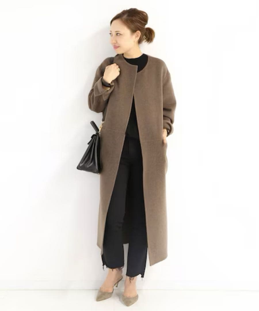 美品 ミューズドゥーズィーエムクラス リバーロングノーカラーコート 38