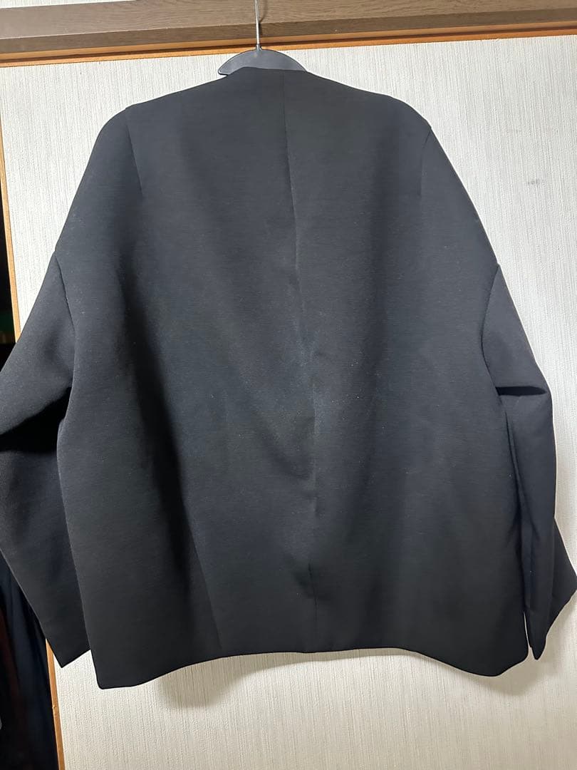 フォルムショートコート　ブラック