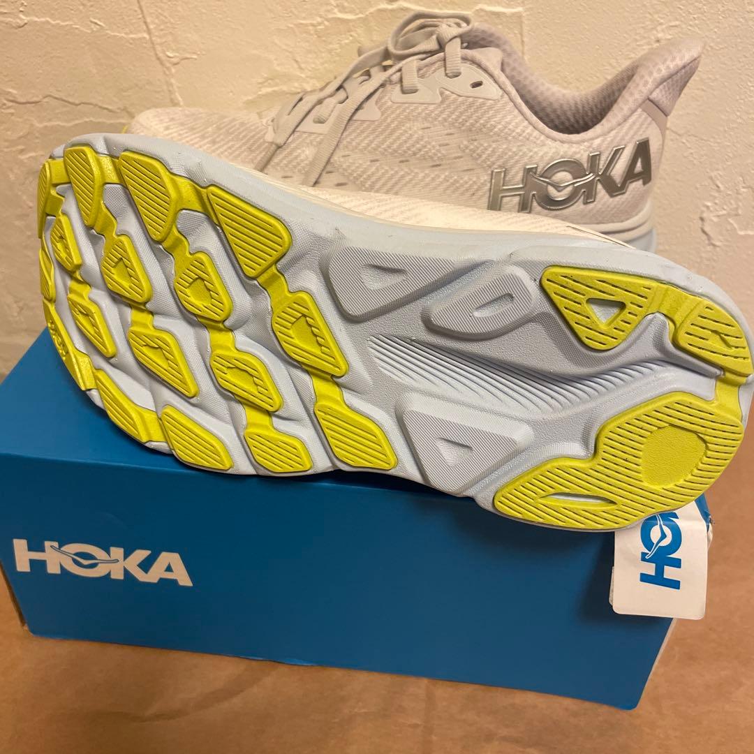 【未使用】HOKA クリフトン9 ホワイト 23cm