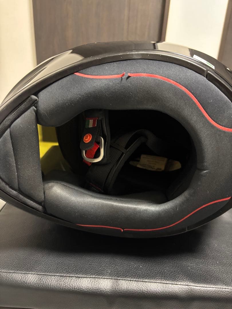 AGV K1 黒 Mサイズ