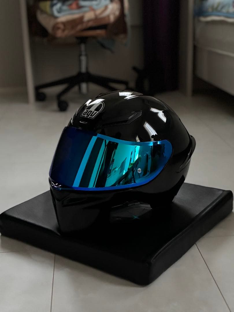 AGV K1 黒 Mサイズ