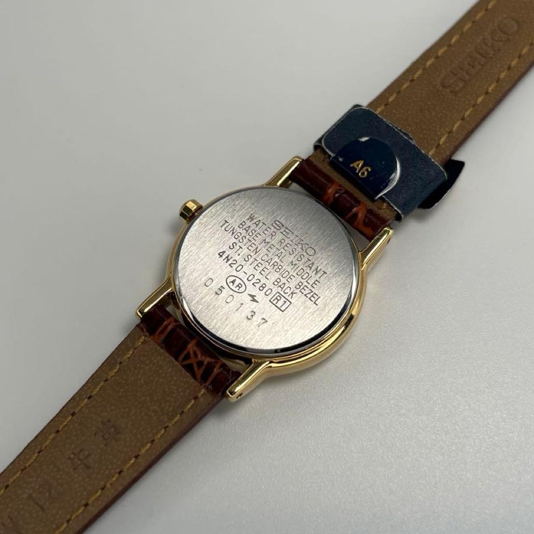 未使用品 SEIKO セイコー エクセリーヌ クォーツ腕時計 電池交換済