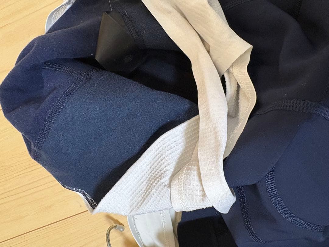 ラファ　ウィンタービブショーツ　Sサイズ