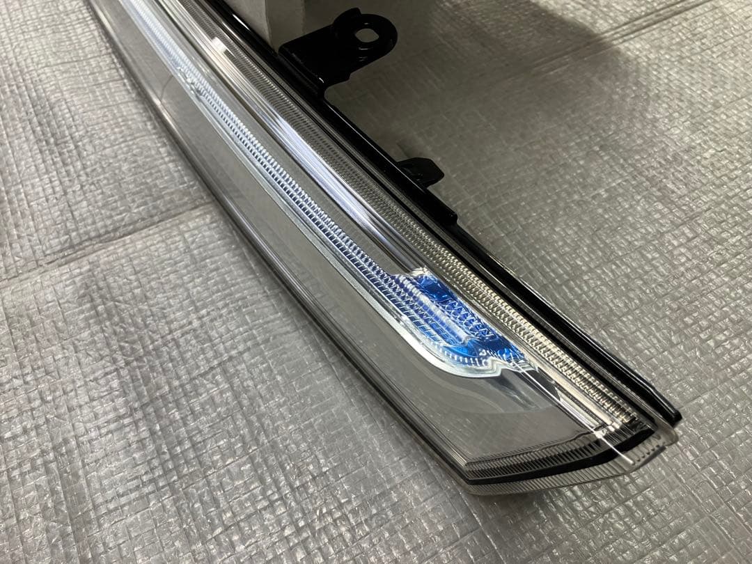 ♦︎ダイハツ★タントカスタムLA600S LEDイルミネーショングリル★ホワイト★