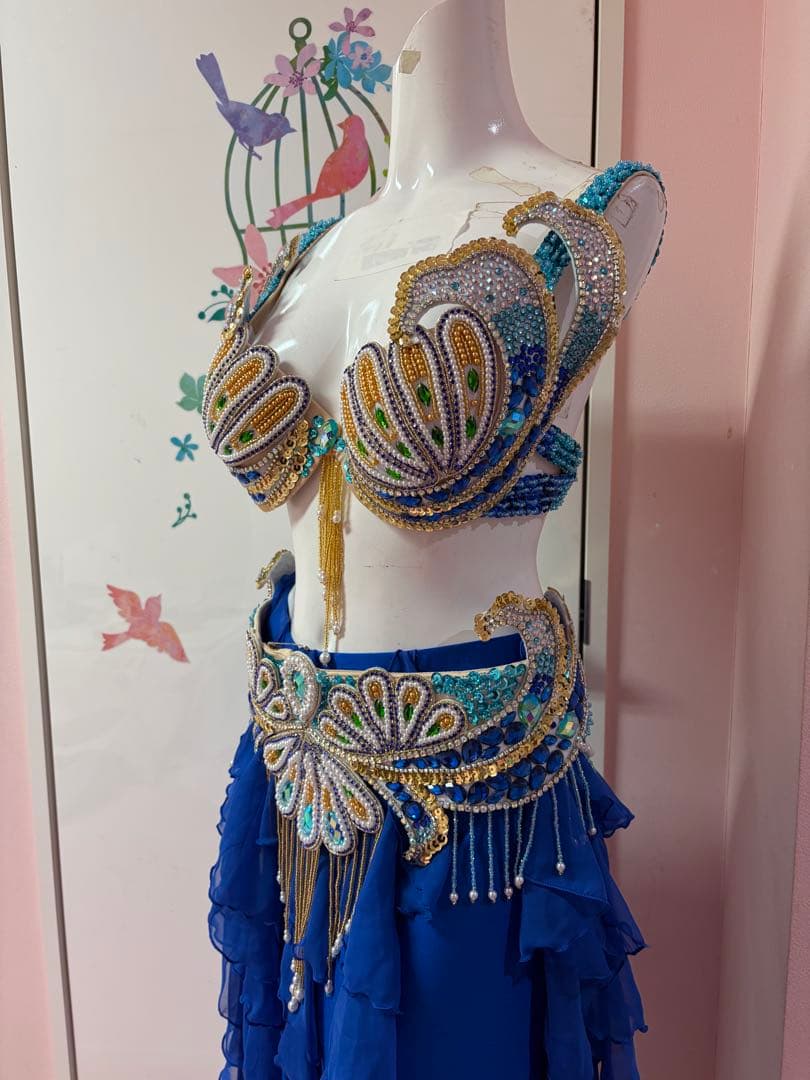 アリエル　キラキラ青い貝殻ブラベリーダンスセットアップ