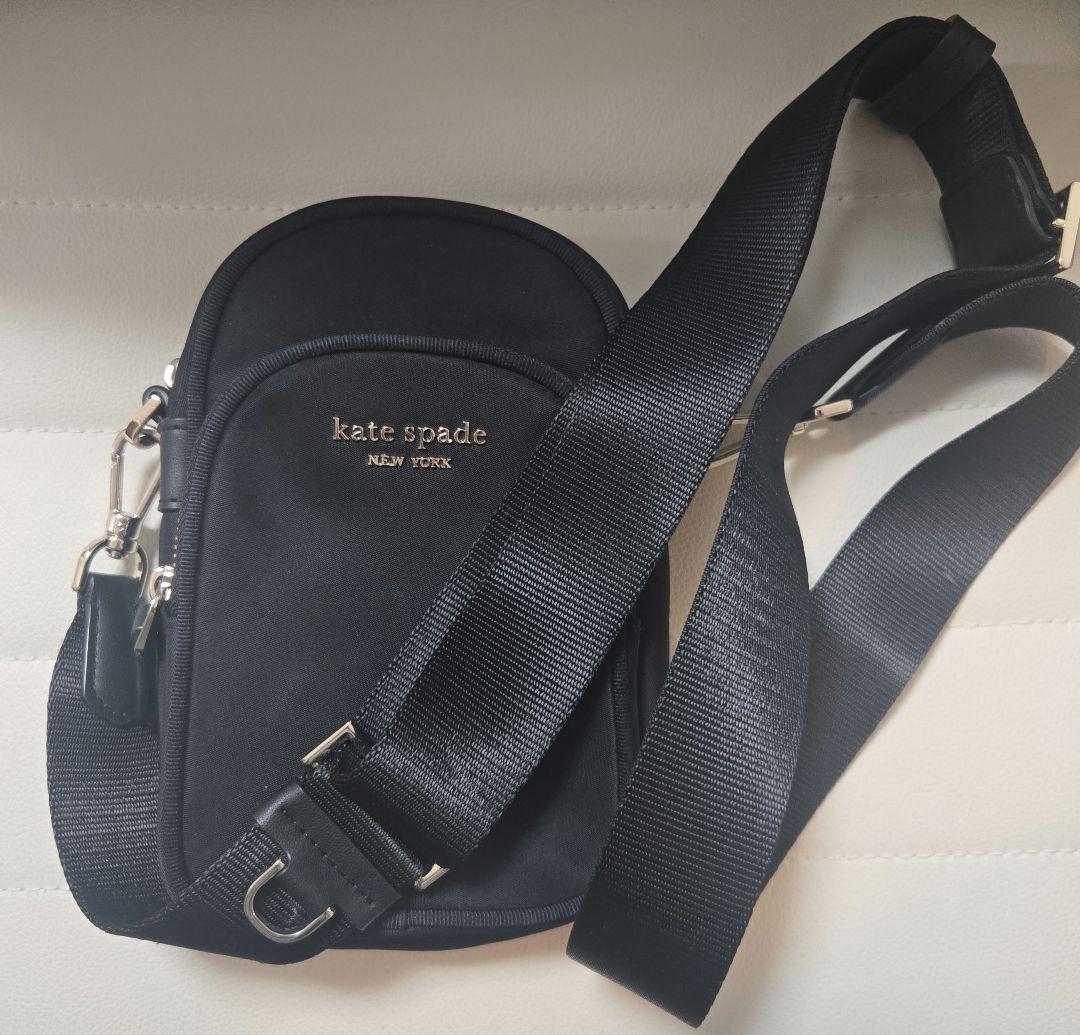 ケイトスペード　クロスボディ　スマホショルダー　ブラック　黒