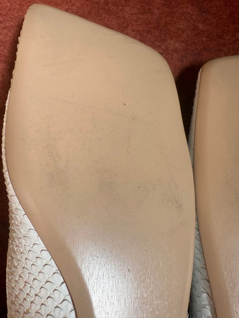 PIPPICHIC ホワイト スクエアトゥ フラットシューズ