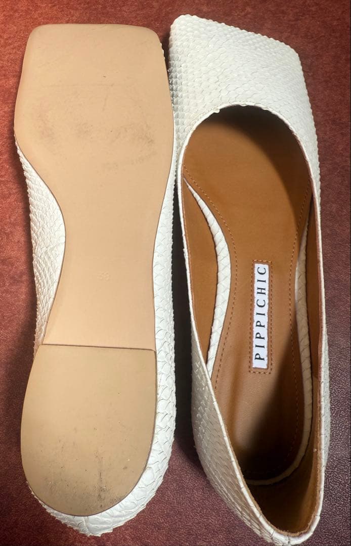 PIPPICHIC ホワイト スクエアトゥ フラットシューズ
