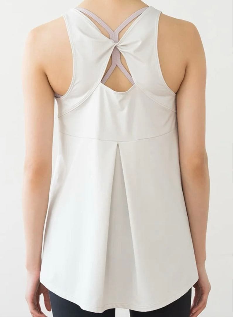 SUKALA バックツイストセパレートタンクトップM ホワイト