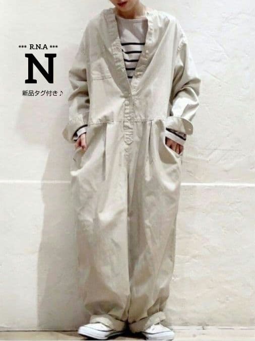 【新品未使用】RNA-Nシャツオールインワン ライトベージュ