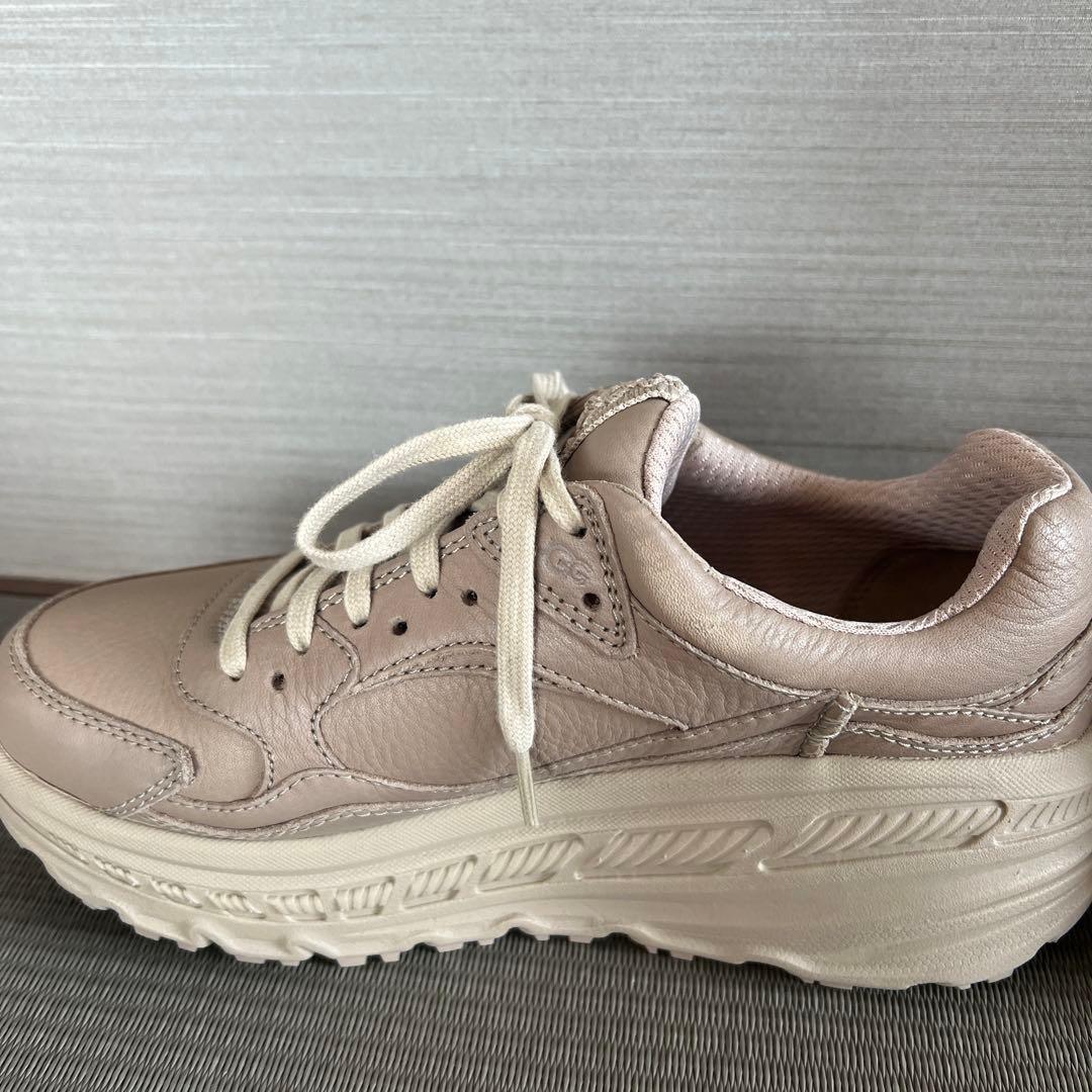 UGGレザースニーカー　M CA805 X LACE LOW SILT