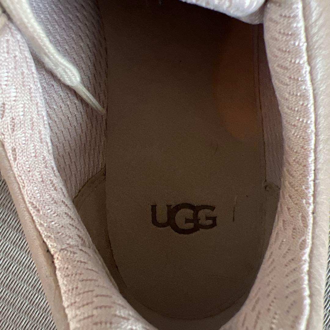 UGGレザースニーカー　M CA805 X LACE LOW SILT