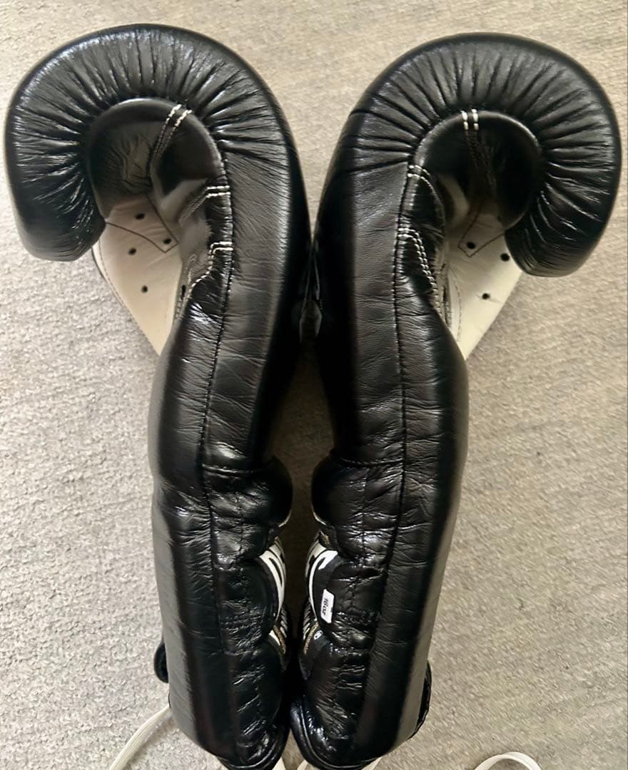 CLETO REYES ボクシンググローブ ブラック　16oz