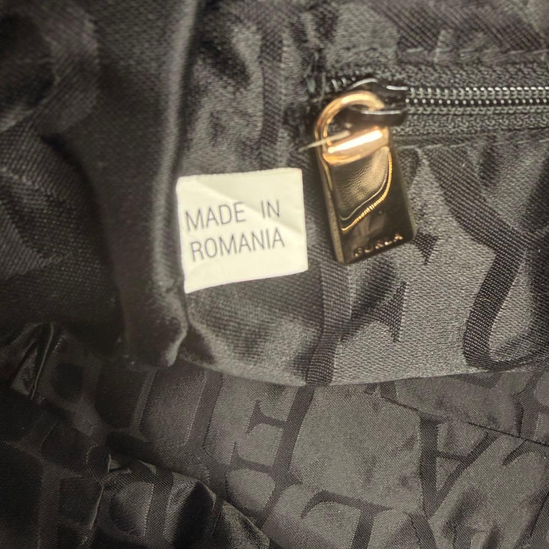 Mirandさま専用！フルラ　FURLA A4トートバッグ レザー