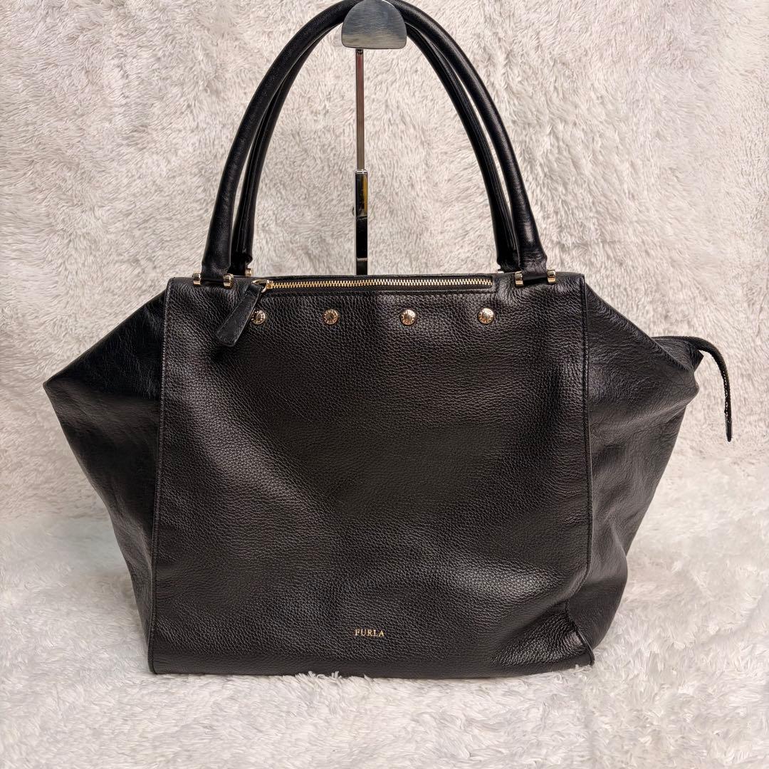 Mirandさま専用！フルラ　FURLA A4トートバッグ レザー