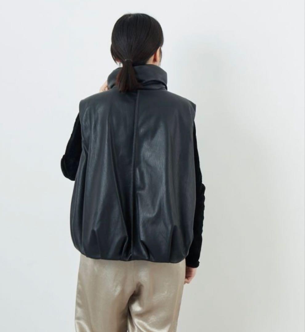 ❣️新品　❣️今季もの　マルゴービンテージ　レザーベスト　エコレザー　中綿ベスト