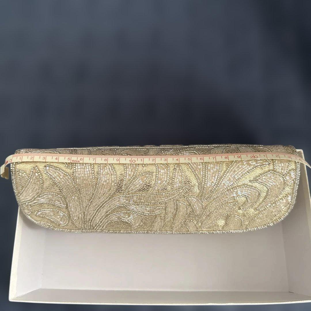 ビーズ刺繍 アイボリー クラッチバッグ