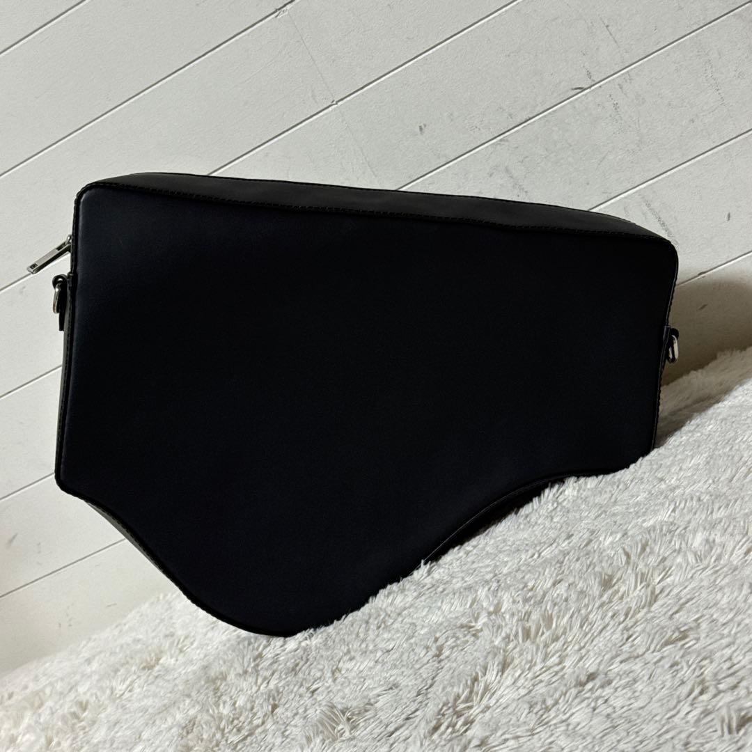 極美品✨MM6 trois6 レザー　クロスショルダーバッグ ブラック