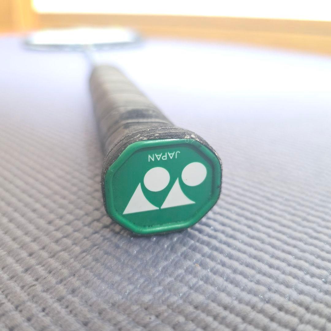 410美品】 Nanoflare 700 バドミントンラケット　ナノフレア700