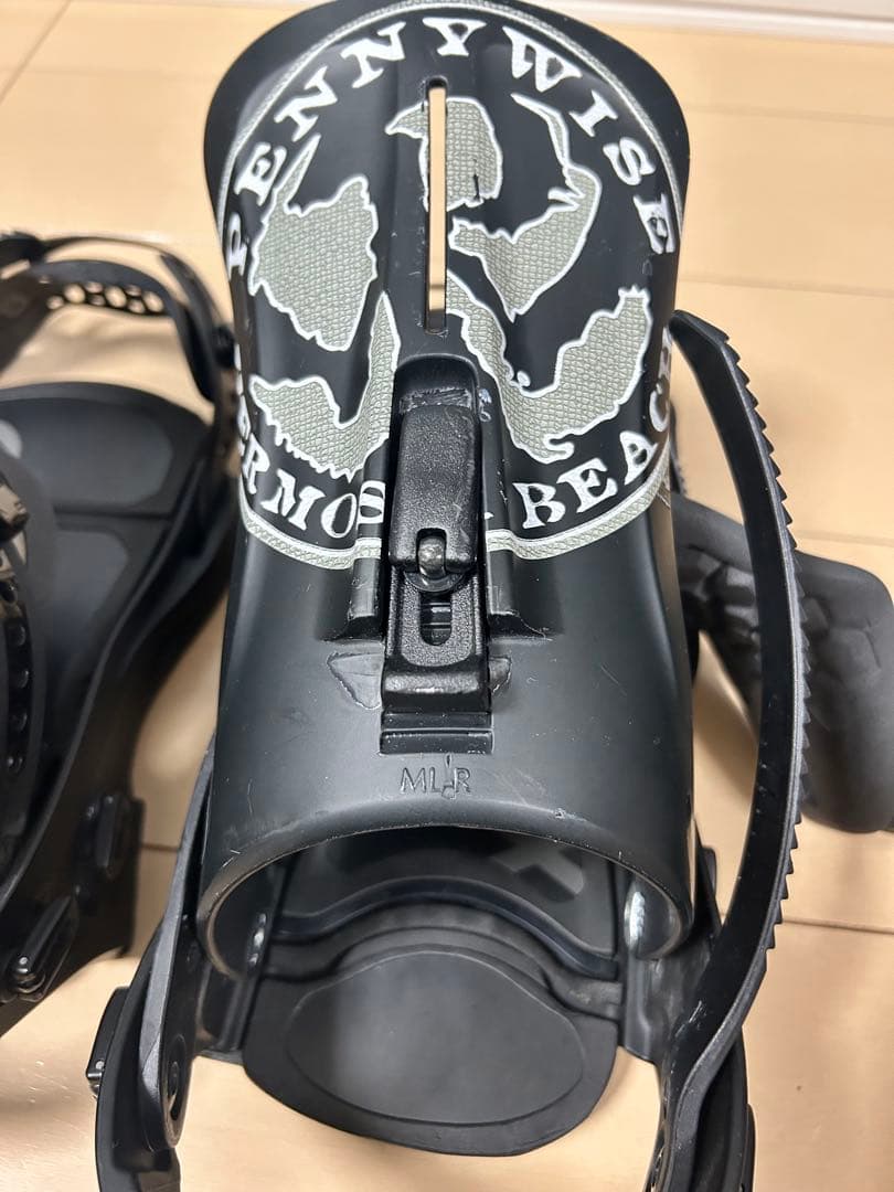 Flux ビンディング Mサイズ Pennywiseモデル