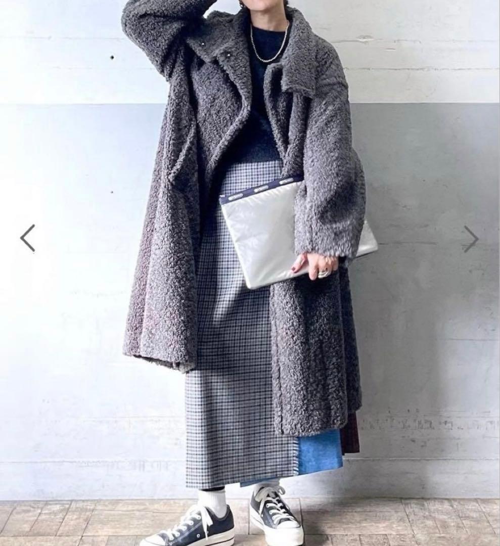 ADAM ET ROPE' スタンドカラーボアコート　グレー